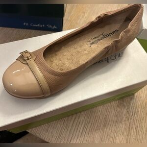 Walking Cradles taupe leather flat, size 10